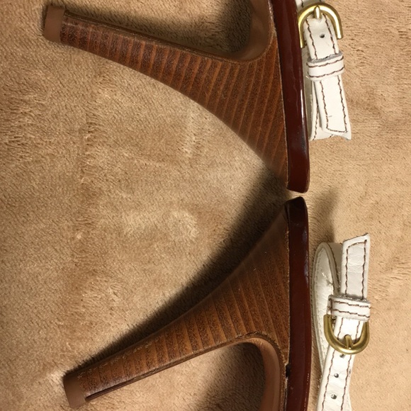 Authentic COACH Sandals - Picture 4 of 8